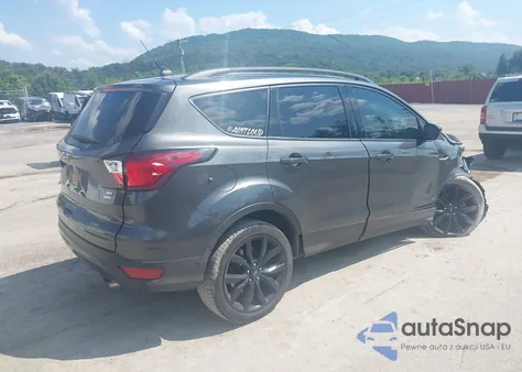 2018 Ford Escape Se из США, поврежденный, VIN 1FMCU9GD6JUC01308
